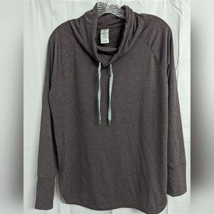 Funnel neck pullover